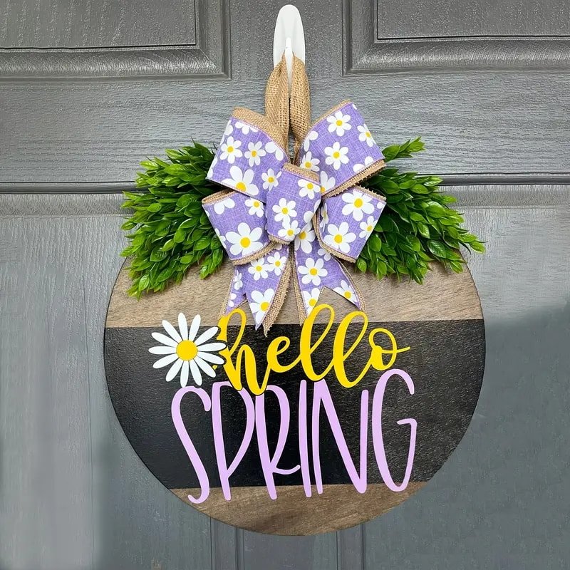 Charming Rustic Hello Spring Daisy Wreath