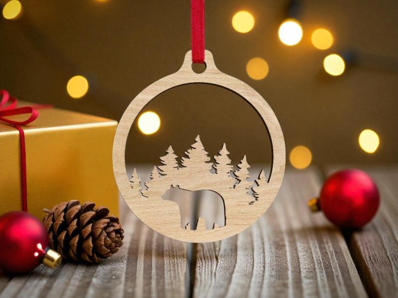 Laser Cut Bear in Woods Christmas Tree Bauble Free Download SVG File