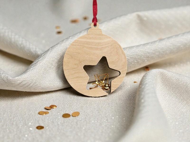 Laser Cut Christmas Tree Pendant with Star Free Download