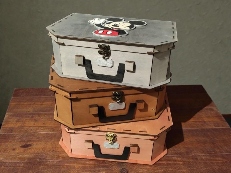 Laser Cut Wooden Suitcase Gift Box 6.5mm Free Download